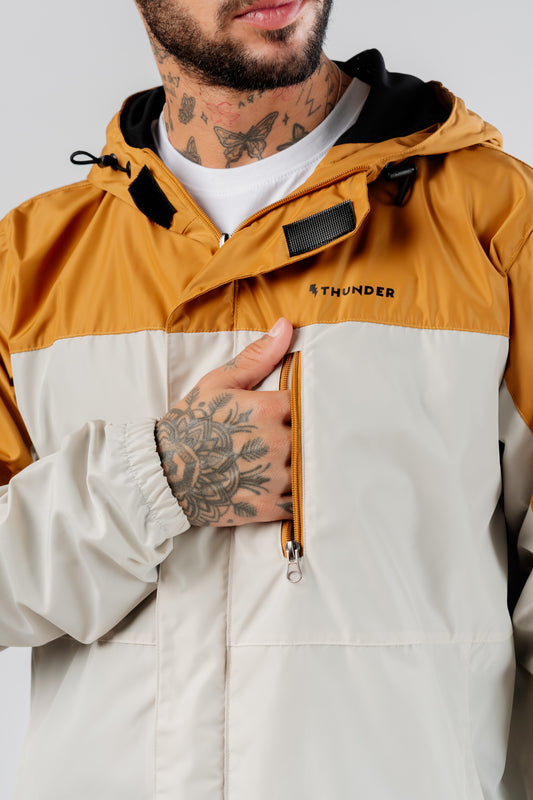 Casaca Corta Viento Thunder.